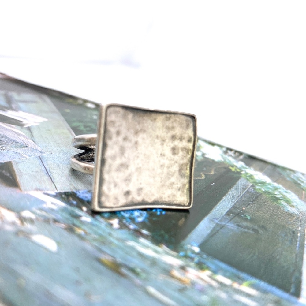 Silpada Hammered Square  Ring  Retired Ring Size 6